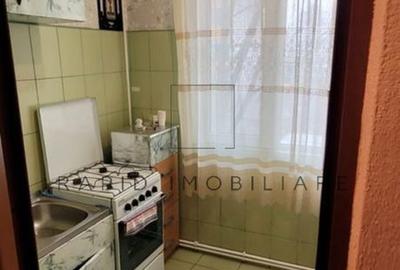 Apartament cu 2 camere semidecomandat, mobilat în Micro 19