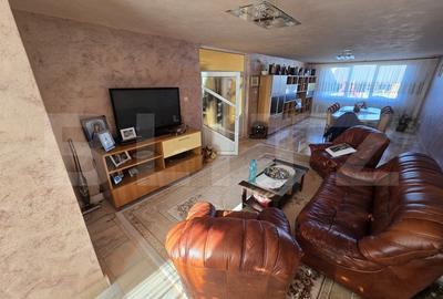 Casa impunatoare si spatioasa, 9 camere, zona Alba-Micesti - 1