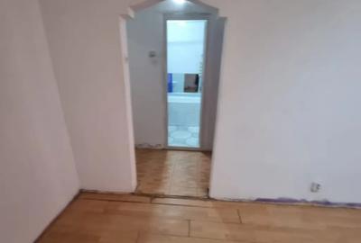 Apartament cu 2 camere semidecomandat în Filiași - 9