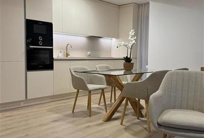 Apartament cu 2 camere decomandat, mobilat în Tractorul - 2