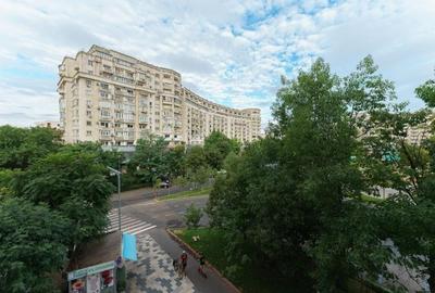 Apartament cu 2 camere decomandat în Decebal