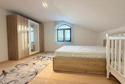 Casă cu 4 camere cu Teren 3000 Mp în Central - 2