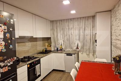 Apartament de 3 camere, decomandat, 75 mp, zona Piata Magnoliei