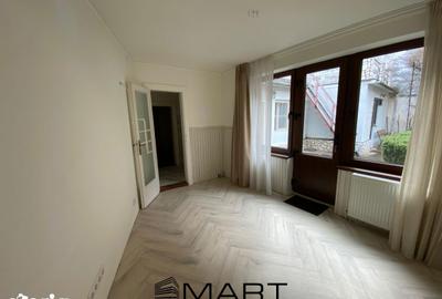 Spațiu comercial, de 120 mp, în Central