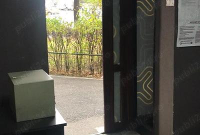 Spațiu comercial, de 25 mp, în Central