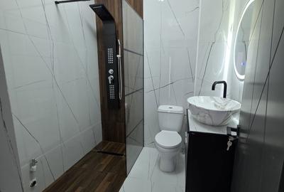 Casă cu 4 camere în Central - 2