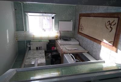 Apartament 2 camere semidecomandat, de vanzare in Dorohoi,str aleea cristalului la et 4 - 3