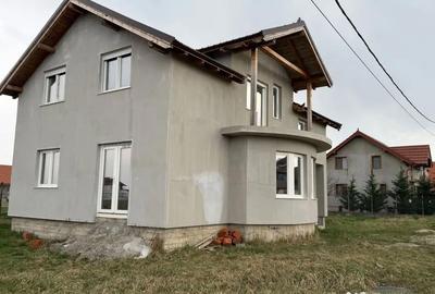 Casă cu 5 camere cu Teren 500 Mp în Oșorhei - 5