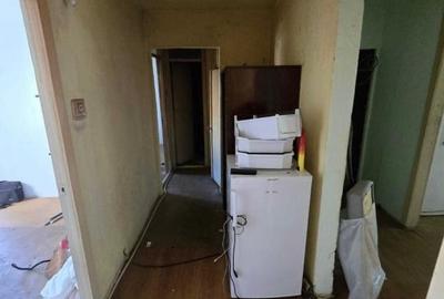 Apartament cu 4 camere decomandat în Independenței