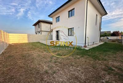 Casă individuală cu 4 camere cu Canalizare în Central - 3