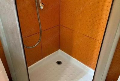 Garsoniera cocheta, mobilata ?i utilata, etaj 1, metrou Titan - 2