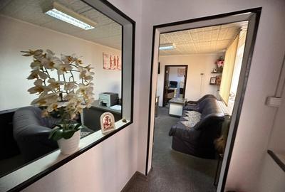 Spațiu comercial, de 32 mp, în Central - 6