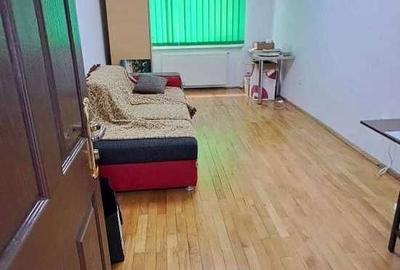 Spațiu comercial, de 55 mp, în Central - 3