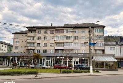 Apartament cu 4 camere în Central - 2
