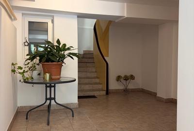 Apartament cu 4 camere decomandat în Cotroceni - 18