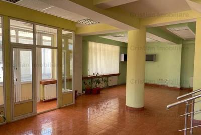 Cladire birouri P 2, 330 mp zona Centrala cu vizibilitate s - 4