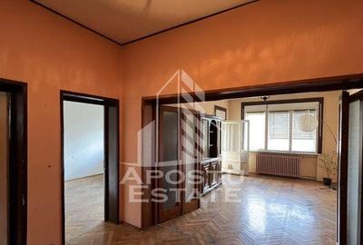 Ap de renovat cu vedere la punctele cardinale - 1