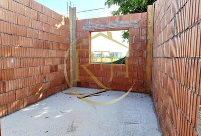 Casă cu 3 camere cu Teren 280 Mp în Giroc