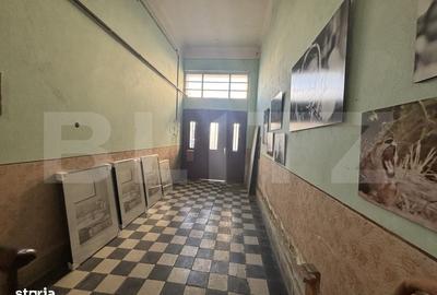 Apartament cu 4 camere în Ultracentral