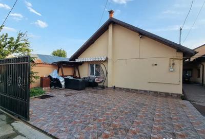 Casă cu 3 camere în Exterior Vest