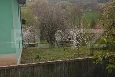 Casă cu 4 camere cu Teren 3200 Mp în Păingeni - 1