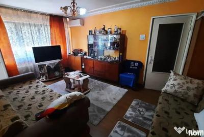Apartament cu 2 camere semidecomandat în Viziru 1
