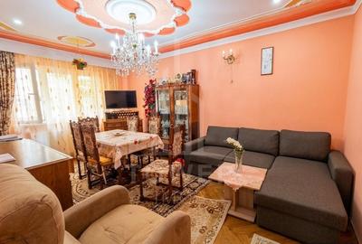 Apartament cu 4 camere decomandat în Vasile Aaron