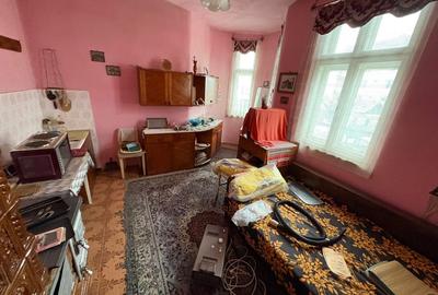 Casă individuală cu 8 camere cu Teren 3488 Mp în Central - 5