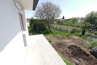 Casa P+1 in comuna 1 Decembrie - str. Victoriei - 7