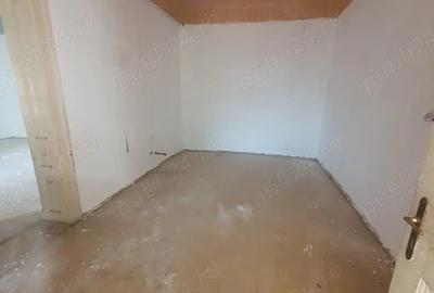 Casă cu 5 camere cu Teren 2259 Mp în Zădăreni - 6