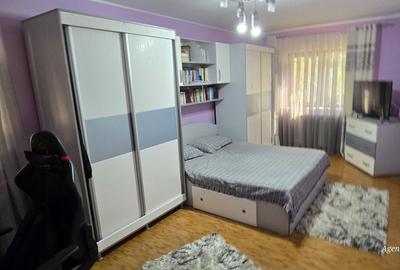 Casă cu 4 camere cu Teren 1155 Mp în Curtești - 14