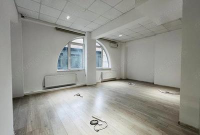 Spațiu comercial, de 180 mp, în Central - 1