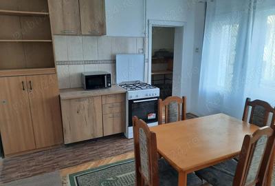 Apartament cu 2 camere decomandat în Gruia