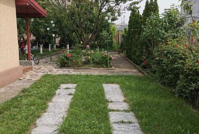 Casă cu 3 camere în Central - 2