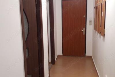 Inchiriez o camera la un apartament cu 3 camere. - 6