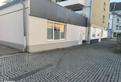 Apartament cu 4 camere în Central - 2