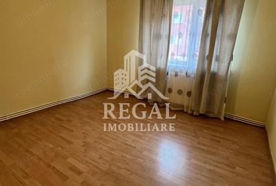 Apartament 4 camere de vanzare Micro 5/1 | Etaj 1 | 80 mp - 1