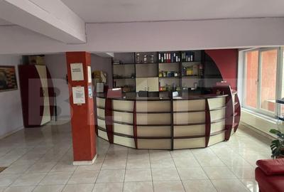 Spatiu comercial de inchiriat, 5 incaperi, 328 mp, zona-Spit - 1