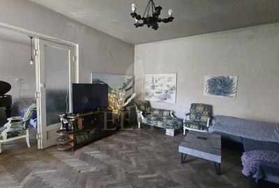 Apartament cu 3 camere semidecomandat în Central - 3