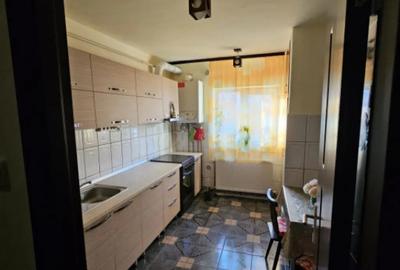 Apartament cu 2 camere decomandat în Hotvon