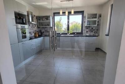 Vind casa in costinesti - 5