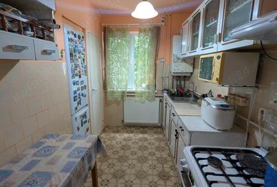 Apartament cu 4 camere decomandat în Central - 9