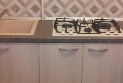 Casă cu 3 camere semidecomandat cu Canalizare în Central - 6