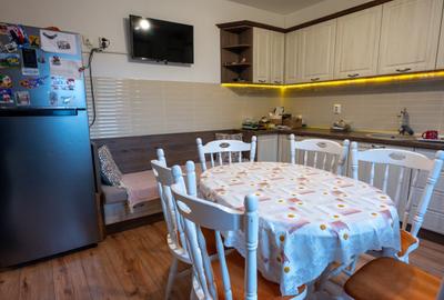 Casă individuală cu 6 camere cu Canalizare în Stupini - 2