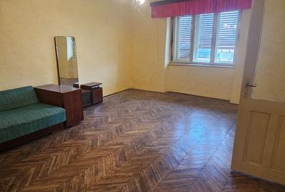 Casă cu 2 camere în Mailat - 2