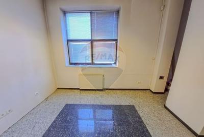 Birou, de 13 mp, în Ultracentral - 1