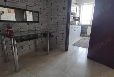 Apartament cu 3 camere semidecomandat în Ultracentral - 2