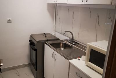 Garsonieră decomandată în Bulgaria