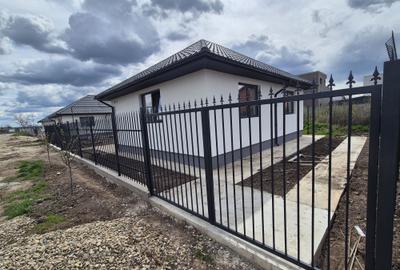 Casă cu 3 camere în Afumați - 1