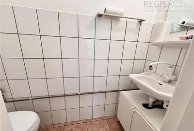 Spațiu comercial, de 36 mp, în Central